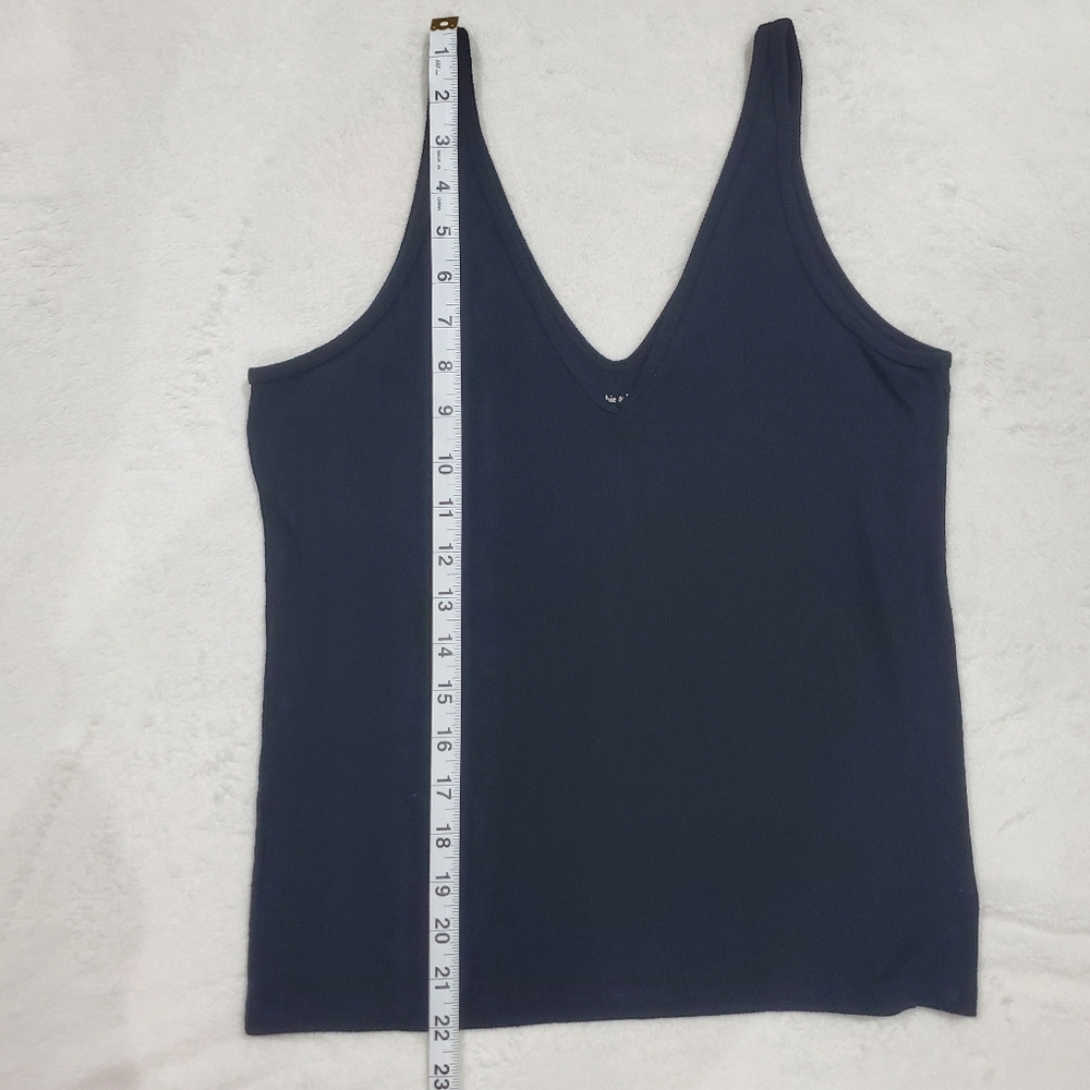 Set Of 3 Abercrombie Women's V-Neck Tank Tops Size Medium